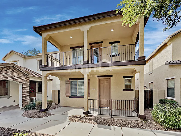 3843 E Santa Fe Ln — Photo 1