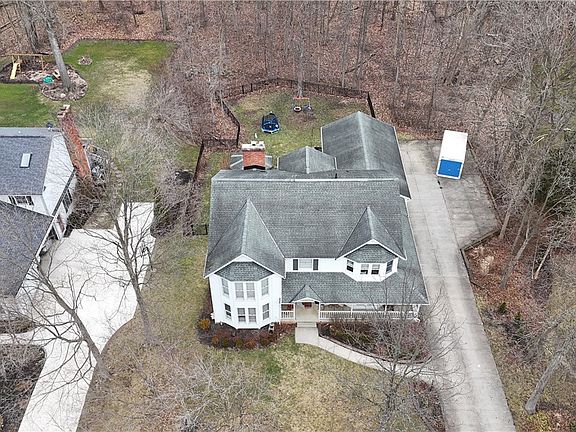 5th image of 2297 Olde Farm Ln