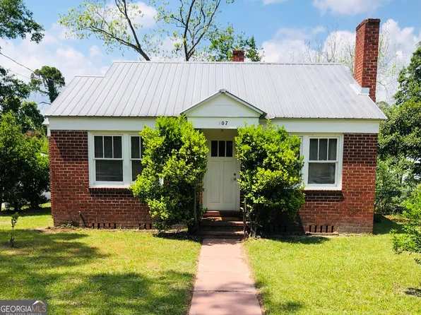507 Scruggs St, Waycross, GA 31501