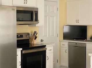 710 Southfield Ln #710, Peterborough, NH 03458