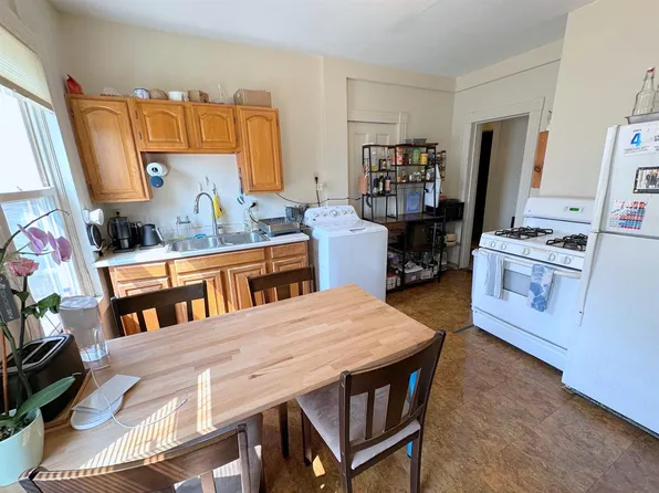 278 Washington St #3, Cambridge, MA 02139