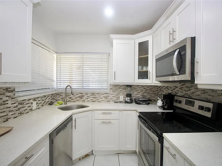 14431 NW 15th Dr — Photo 10