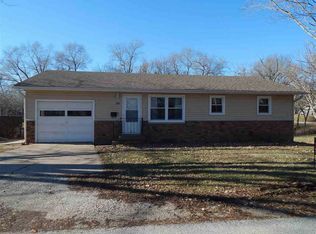 1107 SW 2nd Ave, Aledo, IL 61231