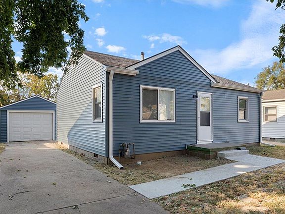 2nd image of 3545 9th Ave