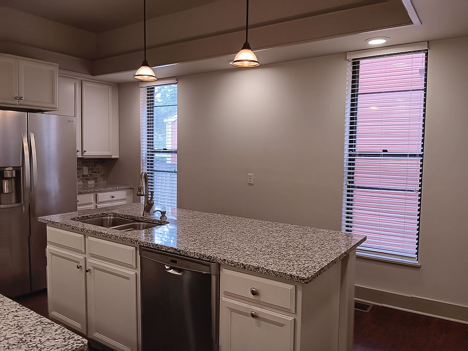 1st image of 114 Floral Ave #2