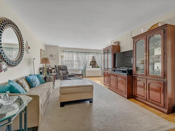 12510 Queens Blvd APT 511, Jamaica, NY 11415