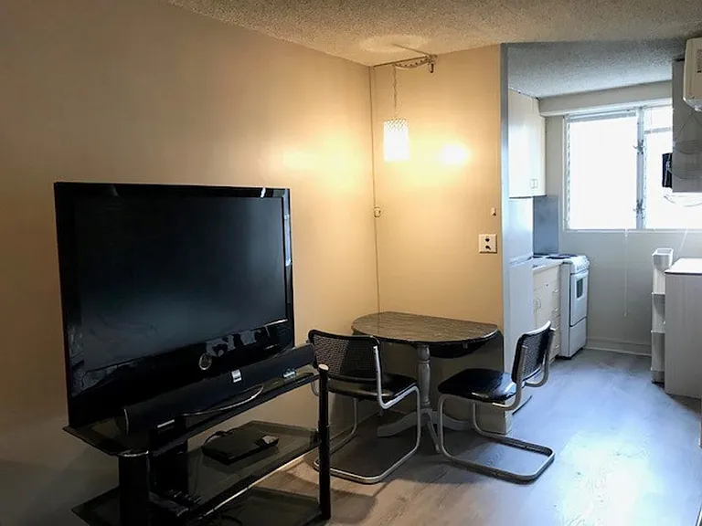 747 Amana St #720 — Photo 5