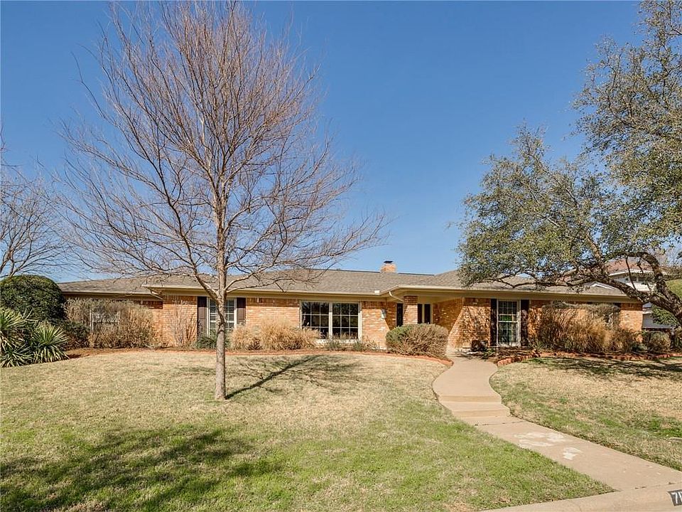 1st image of 7000 Miramar Cir