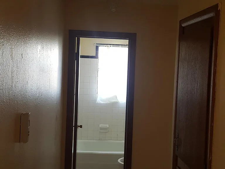 1616 NW Lawton Ave — Photo 7