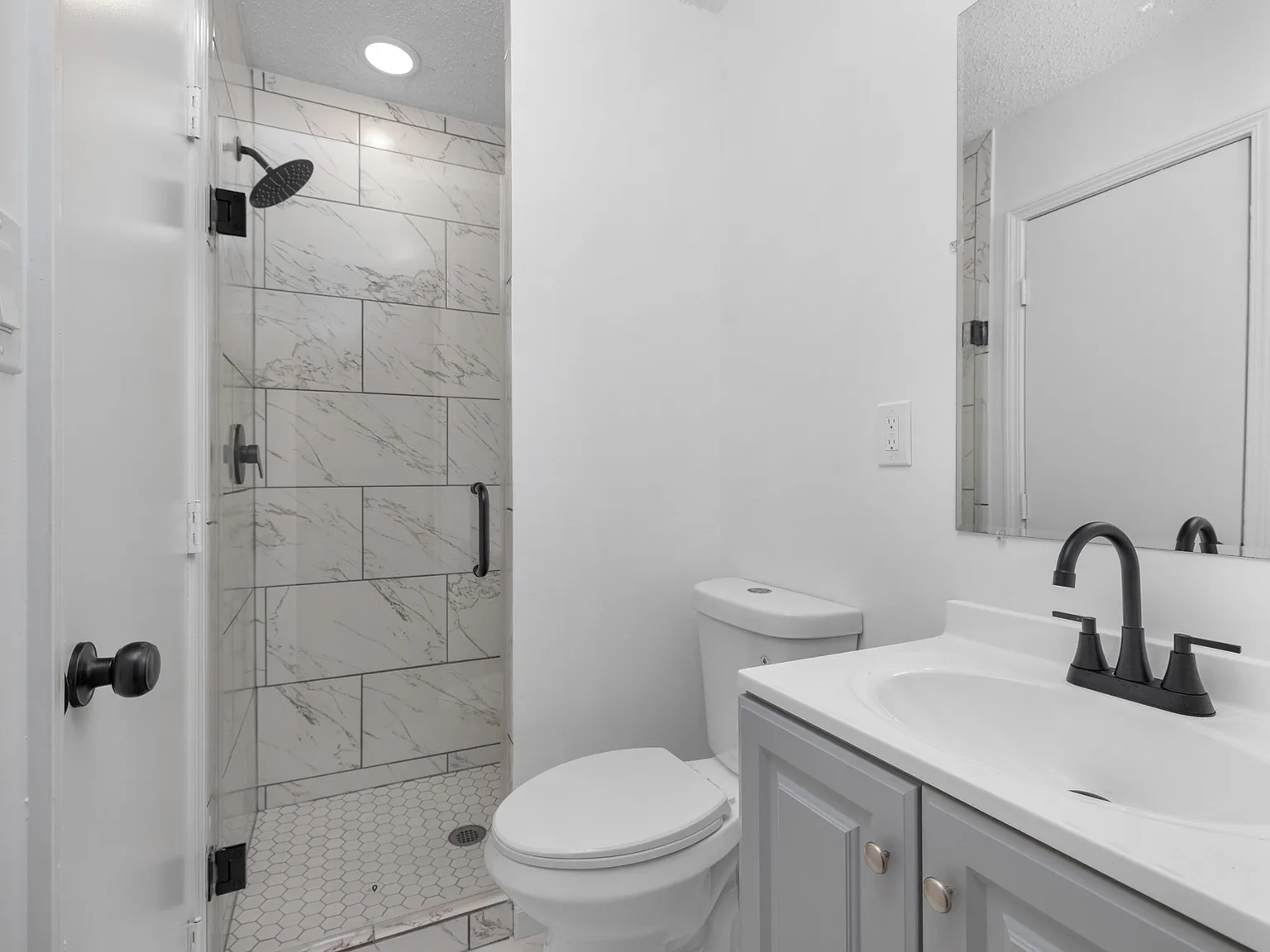 3 bed, 1100 sqft, $1,425 — Photo 4
