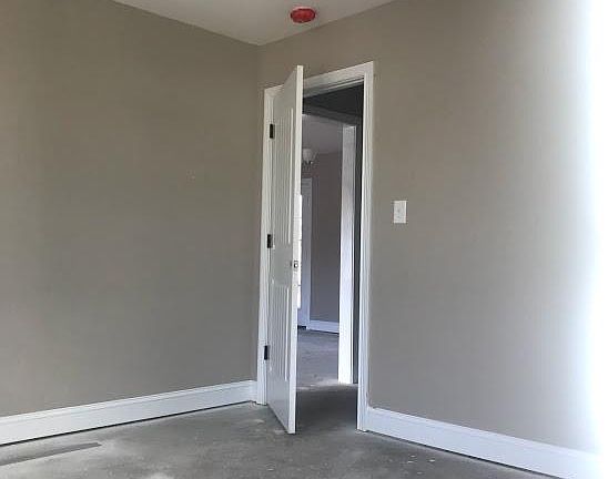 3rd image of 140 Countrybrook