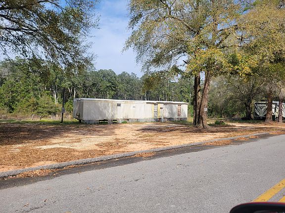 2nd image of 76 German Club Rd