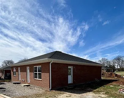 2 bed, 1.0 bath, 1000 sqft, $1,000 — Photo 2