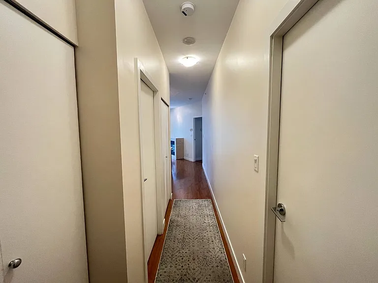 1050 Smithe St #803 — Photo 16