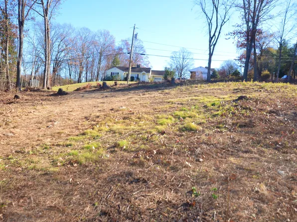 14 Sunset Hill Road, Brookfield, CT 06804