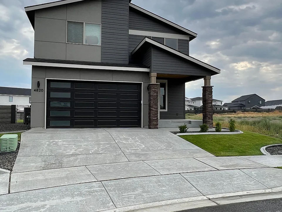 4820 Harlan Ct