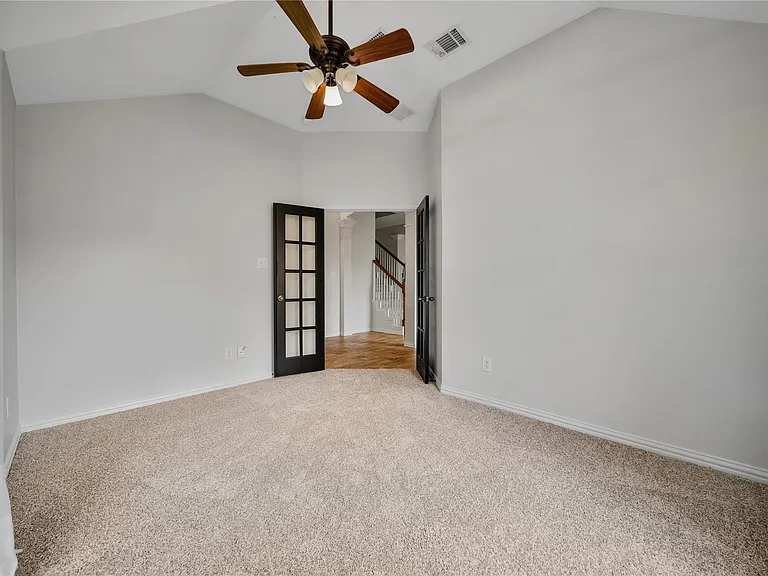 14 Beauty Bower Pl — Photo 6