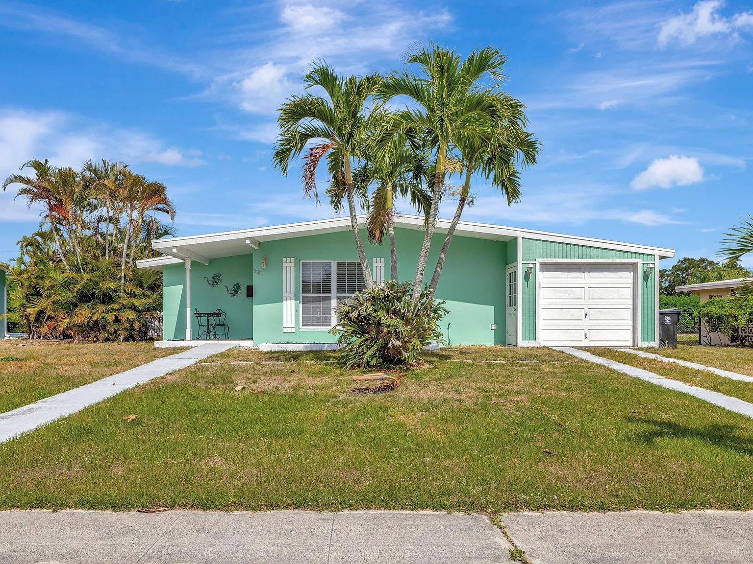 2 bed, 1.0 bath, 850 sqft, $2,950 — Photo 1