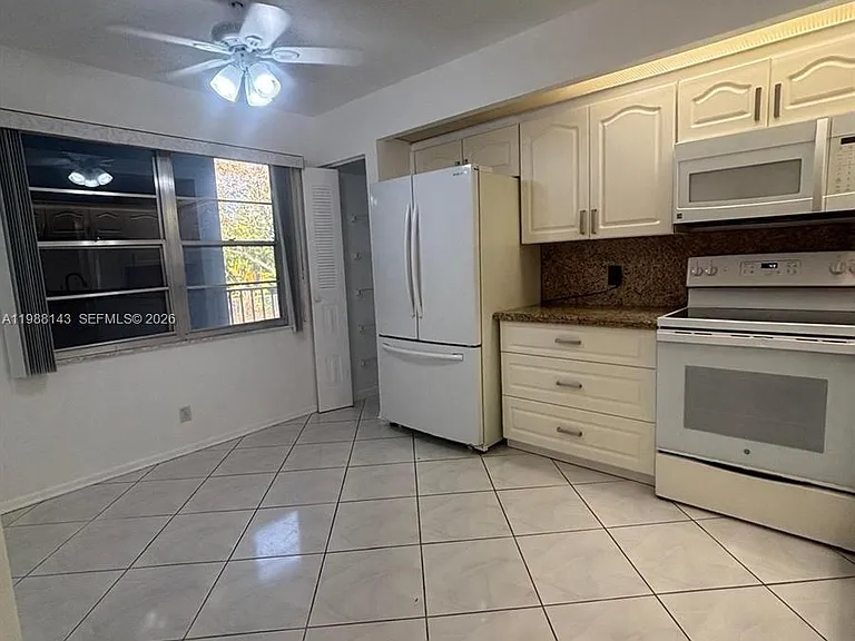 12600 SW 5th Ct #208L — Photo 3