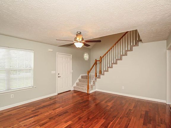 5th image of 210 Faldo Dr