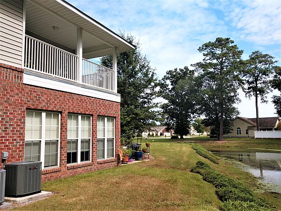 4th image of 2215 E Locksley Woods Dr