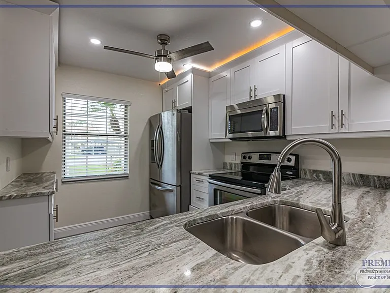 2562 Kings Lake Blvd — Photo 8
