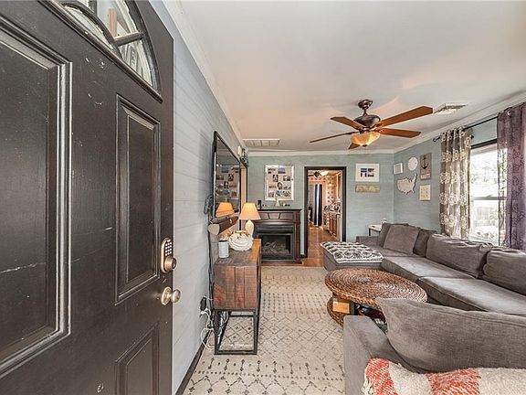 2nd image of 575 Greenwood Ave