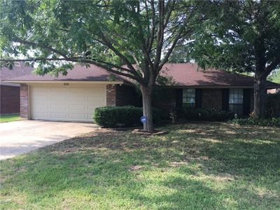 2131 Chapel Downs Dr, Arlington, TX, 76017