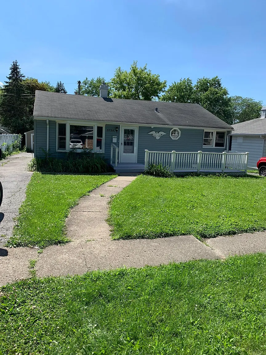 3754 Park Ave photo 1