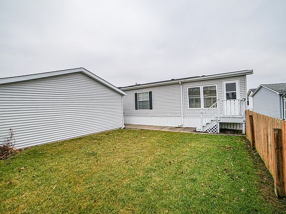 5th image of 122 Norway Dr