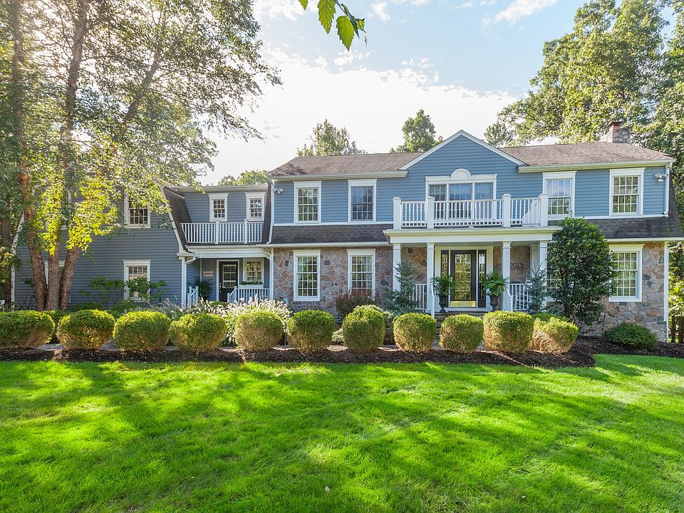 1st image of 14 Rosemont Ct