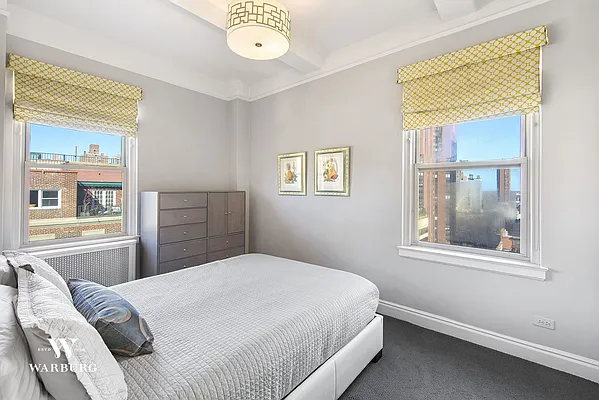 Sold by Warburg | media 5