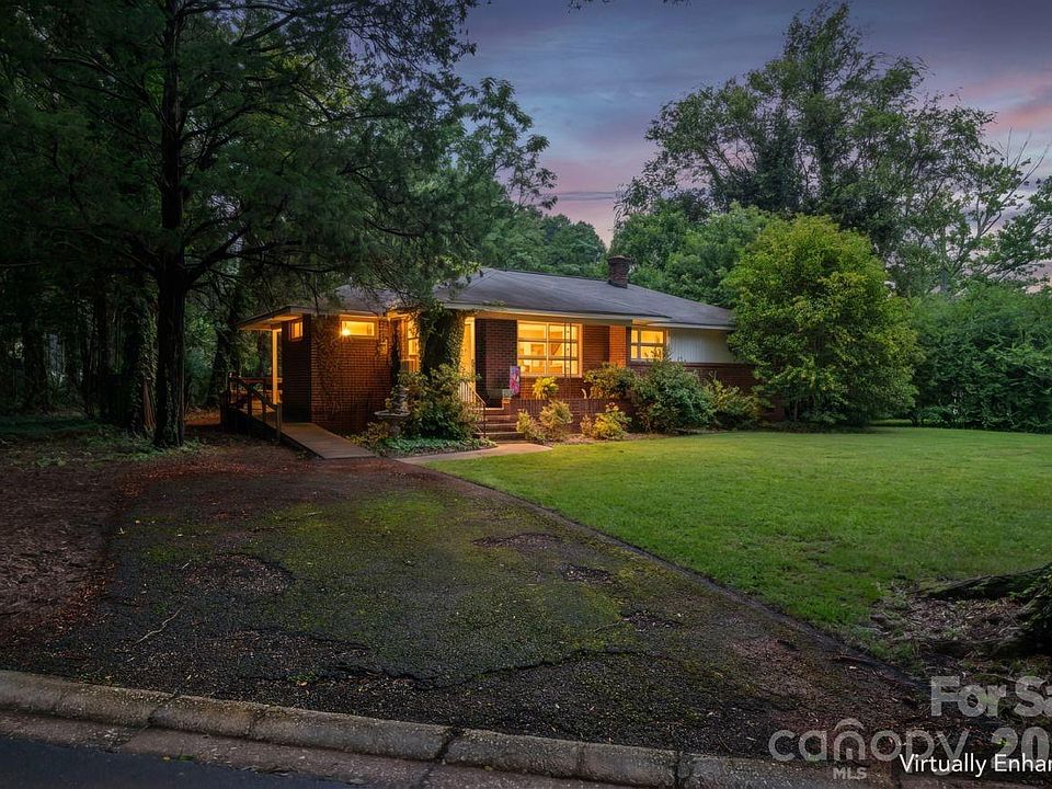 1st image of 139 Southwold Dr