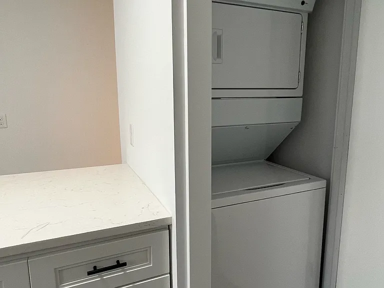 185 Laurel St #3A — Photo 3