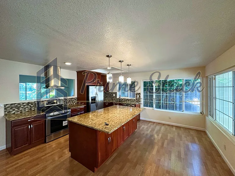 34443 Colville Pl — Photo 5