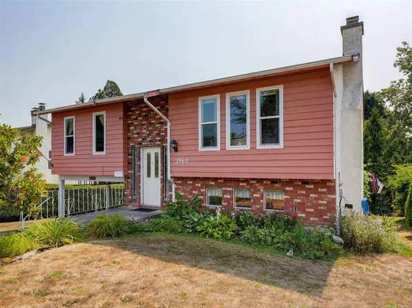 3960 Arlene Pl, Saanich, BC V8Z 6H9