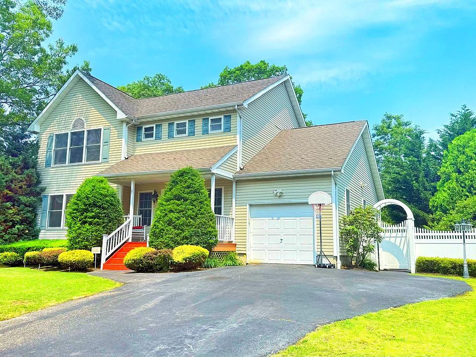 1st image of 65 Colin Drive
