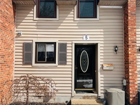 5 Chestnut Rd #5, New Hartford, NY 13413
