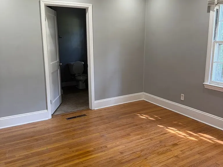 322 Valley Rd — Photo 9