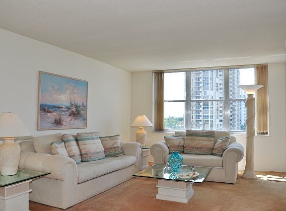4th image of 3015 N Ocean Blvd APT 6I