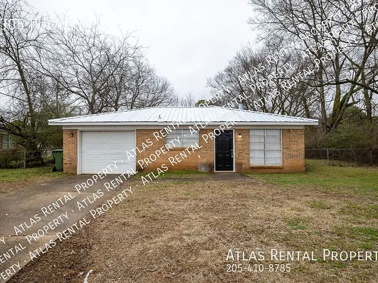 4305 Pulaski Pike NW — Photo 1