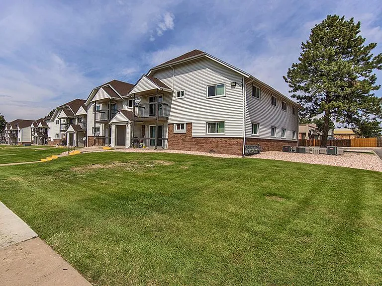 The Harrison Apartments — Photo 17