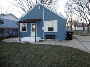 805 Spruce St, Yankton, SD 57078