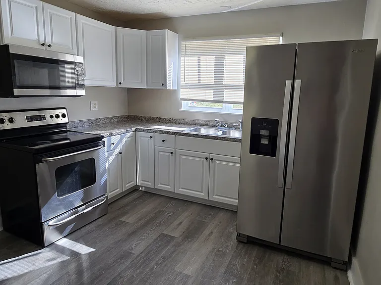 2912 Woodleigh St #2 — Photo 1