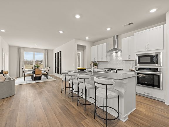 5th image of 502 Sugarberry Ct