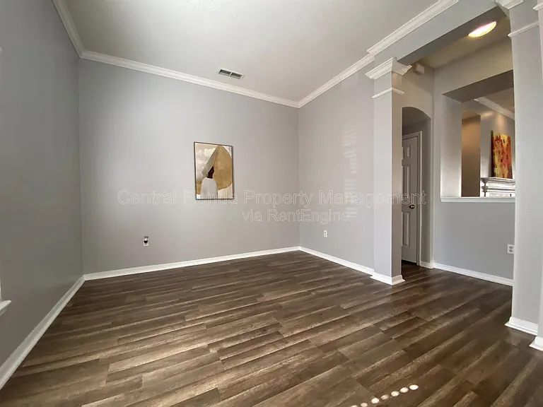 10885 Piping Rock Cir — Photo 5