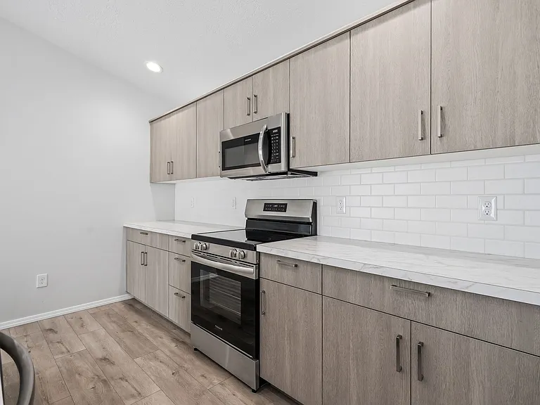 406 Hildago Way — Photo 30
