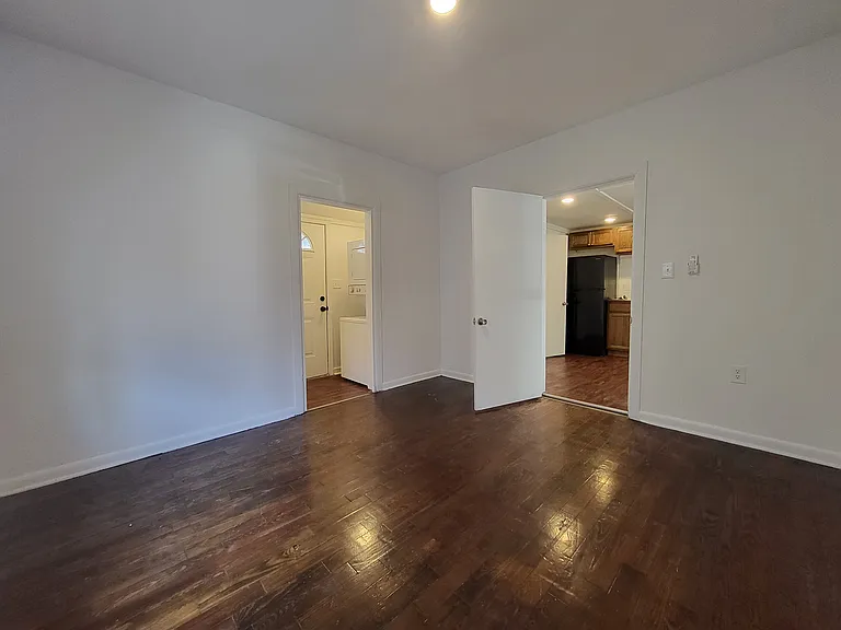 1000 N Poplar St #A — Photo 11