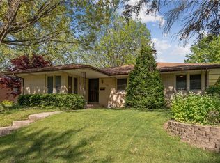 703 19th St, West Des Moines, IA 50265