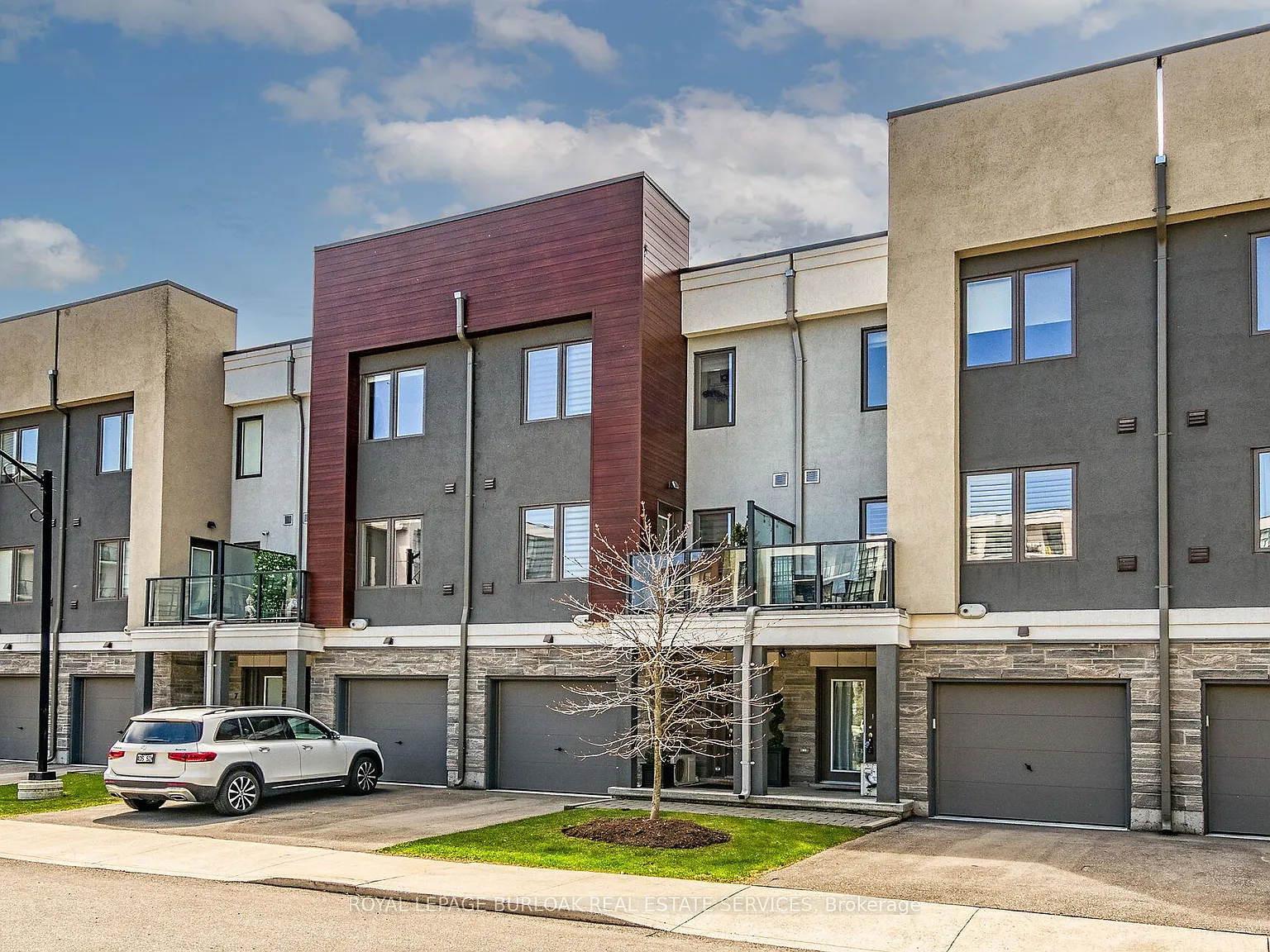 4 bed, $2,900 — Photo 3